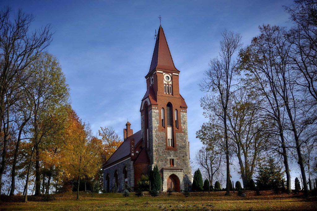 Ługi cerkiew w dawnym kościele ewangelickim