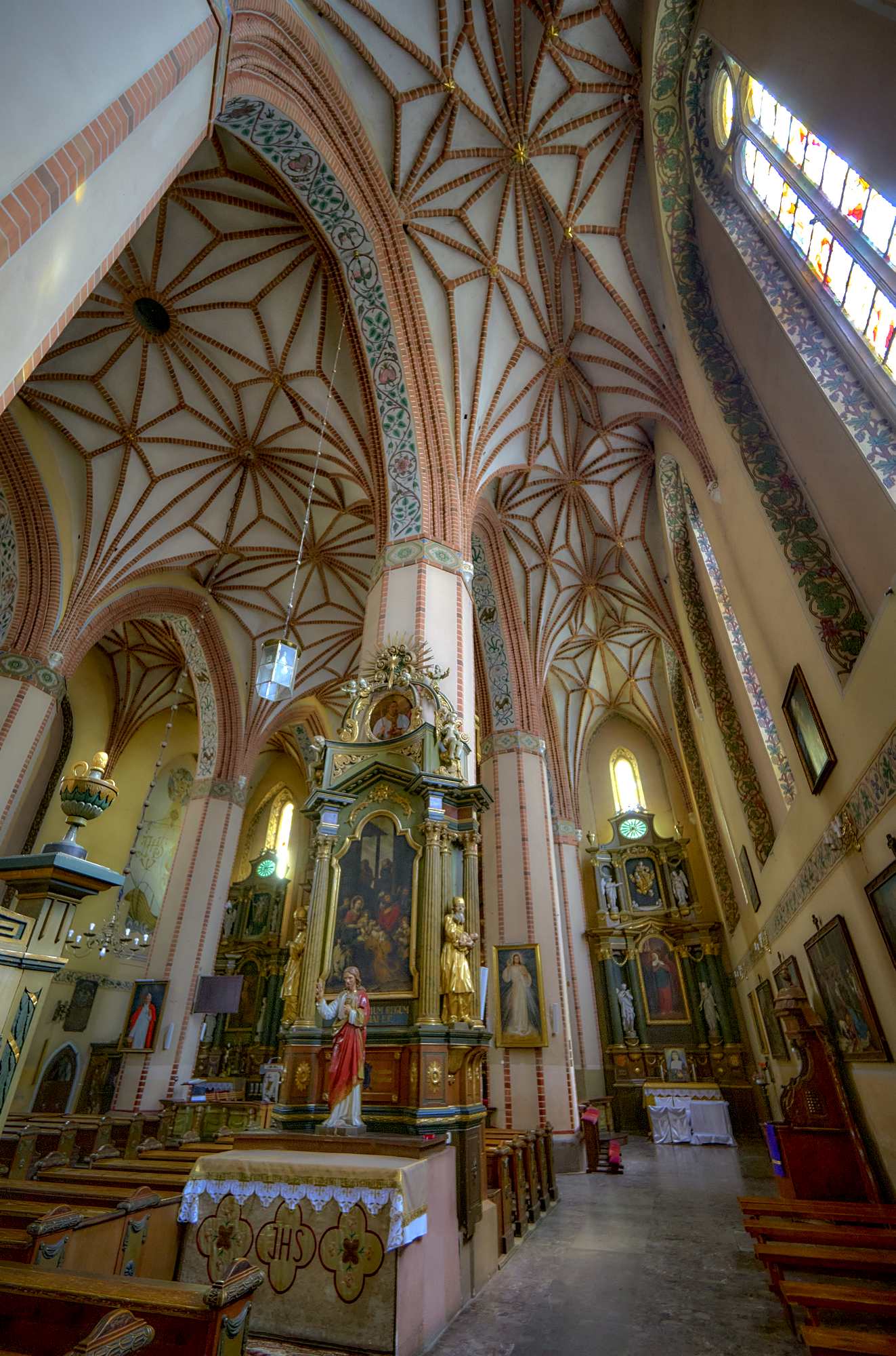 Reszel - Kościół farny pw św. Piotra i Pawła