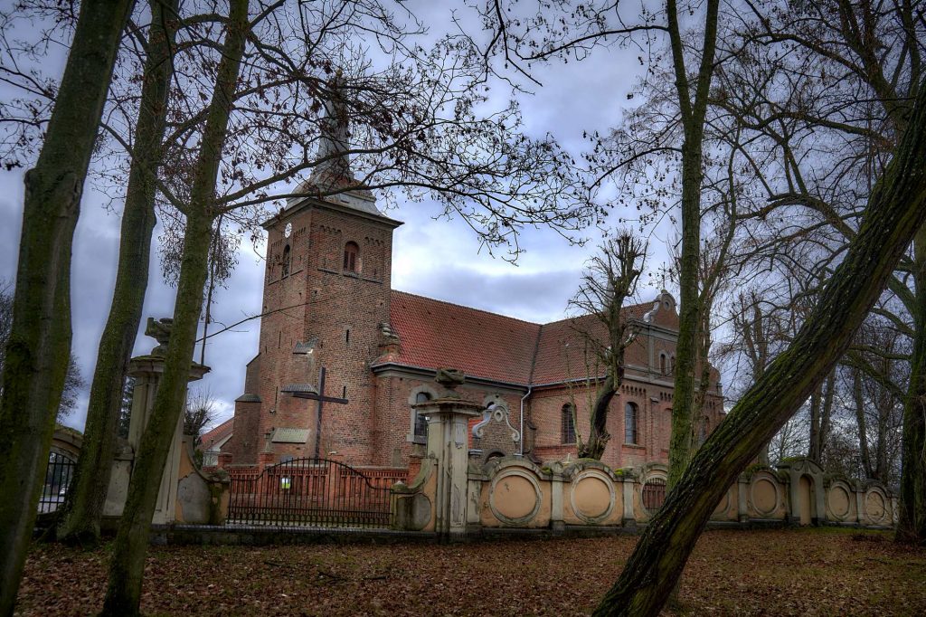 kościół w Objezierzu