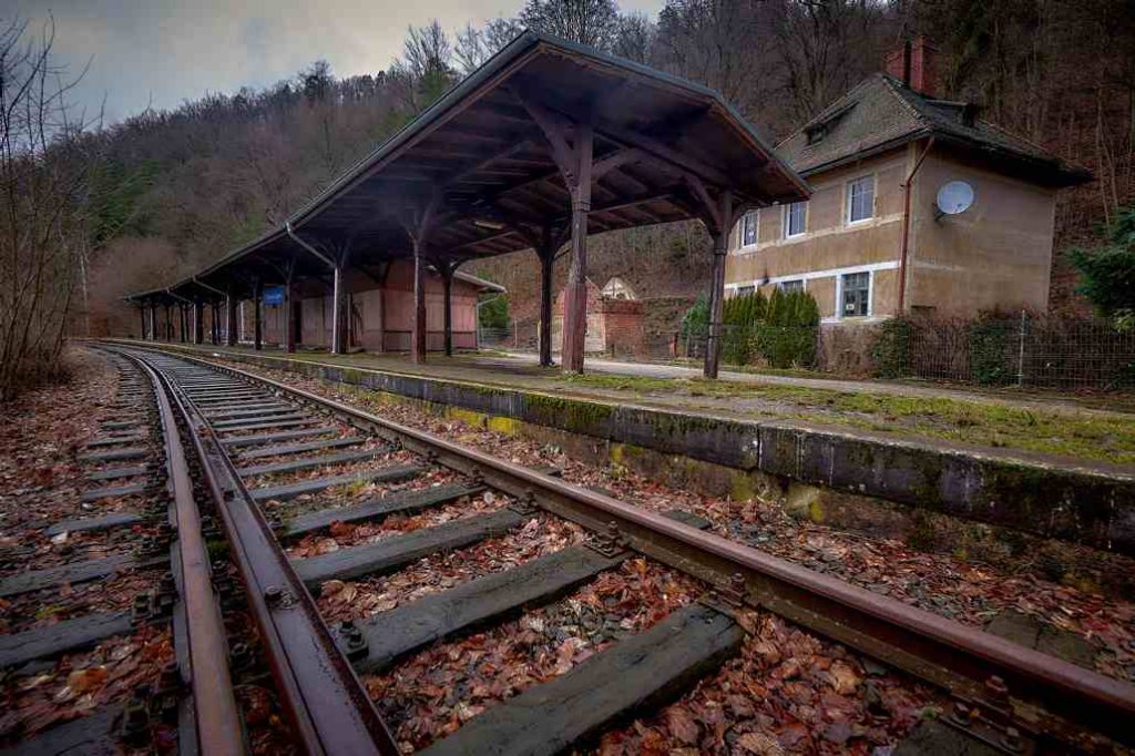 nieczynna stacja kolejowa w Pilchowicach